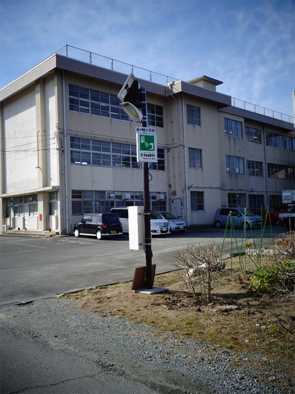 松ヶ崎小学校　敷地内